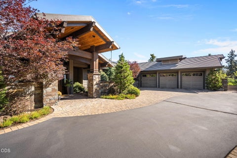 Tiny photo for 1659 NW Wild Rye Circle, Bend, OR 97703 (MLS # 220225108)