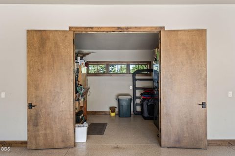 Tiny photo for 1659 NW Wild Rye Circle, Bend, OR 97703 (MLS # 220225108)