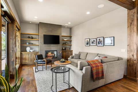 Tiny photo for 1659 NW Wild Rye Circle, Bend, OR 97703 (MLS # 220225108)