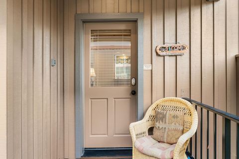 Tiny photo for 8588 Red Wing Lane, Redmond, OR 97756 (MLS # 220219379)