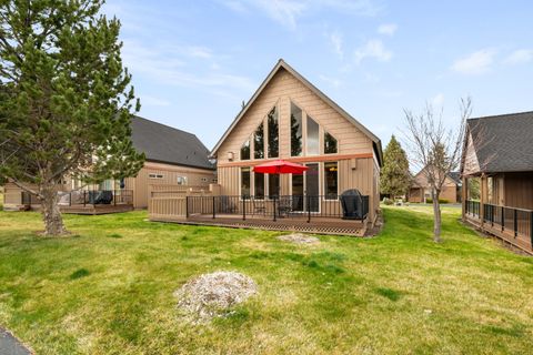 Tiny photo for 8588 Red Wing Lane, Redmond, OR 97756 (MLS # 220219379)