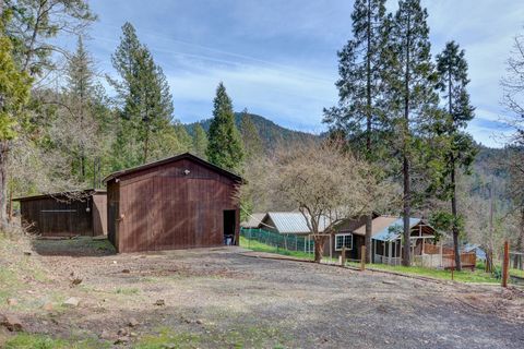 Tiny photo for 5492 Highway 227, Trail, OR 97541 (MLS # 220217389)