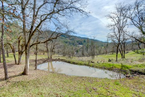 Tiny photo for 5492 Highway 227, Trail, OR 97541 (MLS # 220217389)