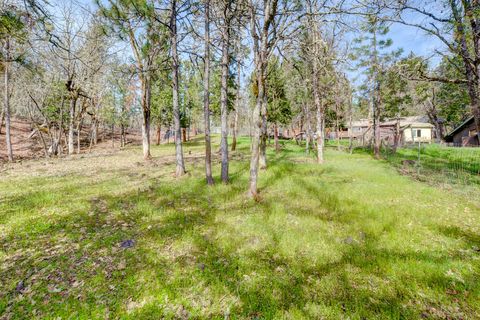 Tiny photo for 5492 Highway 227, Trail, OR 97541 (MLS # 220217389)