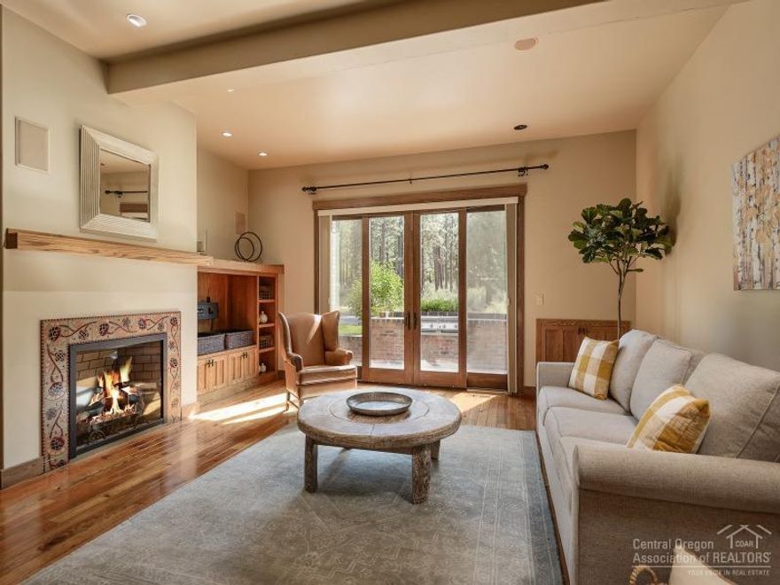 Elegant NW Contemporary townhome in NW Crossing! Live and play just blocks from dining, shopping, parks, trails, and schools. 2977 SF of high end craftsmanship. Reclaimed wood floors, commercial stainless kitchen, large living spaces. Three elegant bedrooms all en suite, offering private heated paver patios. Loft, flex space for home office or workout area. Oversized two car garage. Outdoor patio with built in gas BBQ for entertaining. Situated across from Compass Park! Lifestyle living in Bend!