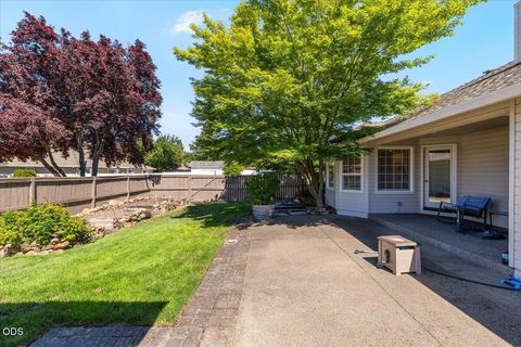Tiny photo for 3511 Blue Blossom Drive, Medford, OR 97504 (MLS # 220222863)