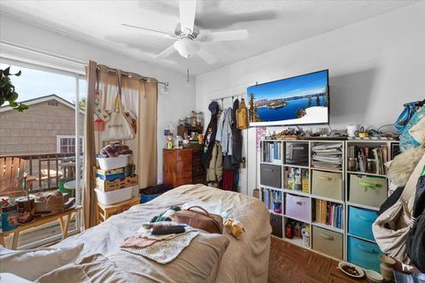 Tiny photo for 949 Murray Avenue, Medford, OR 97501 (MLS # 220211067)