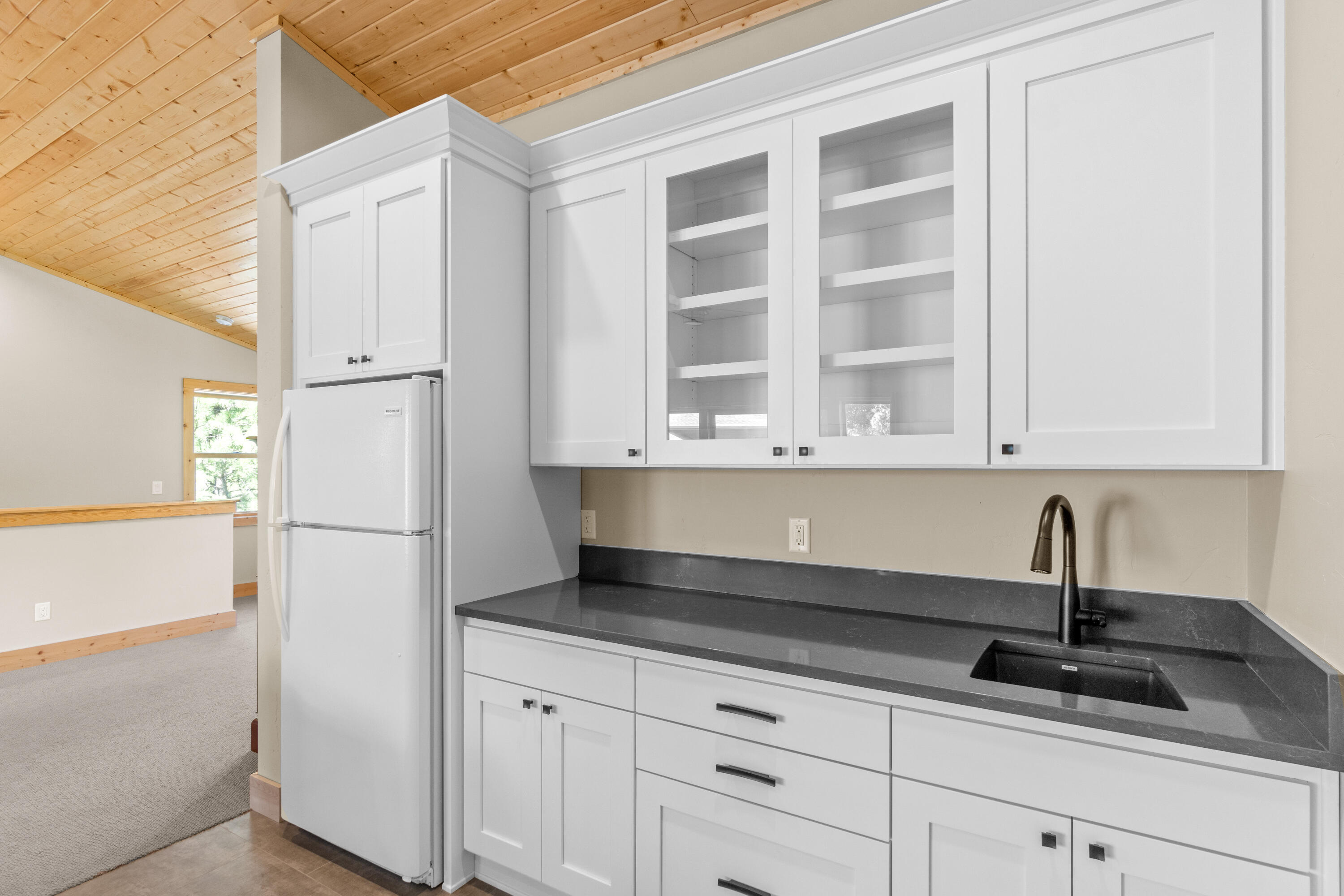 Fall River Estate - Residential