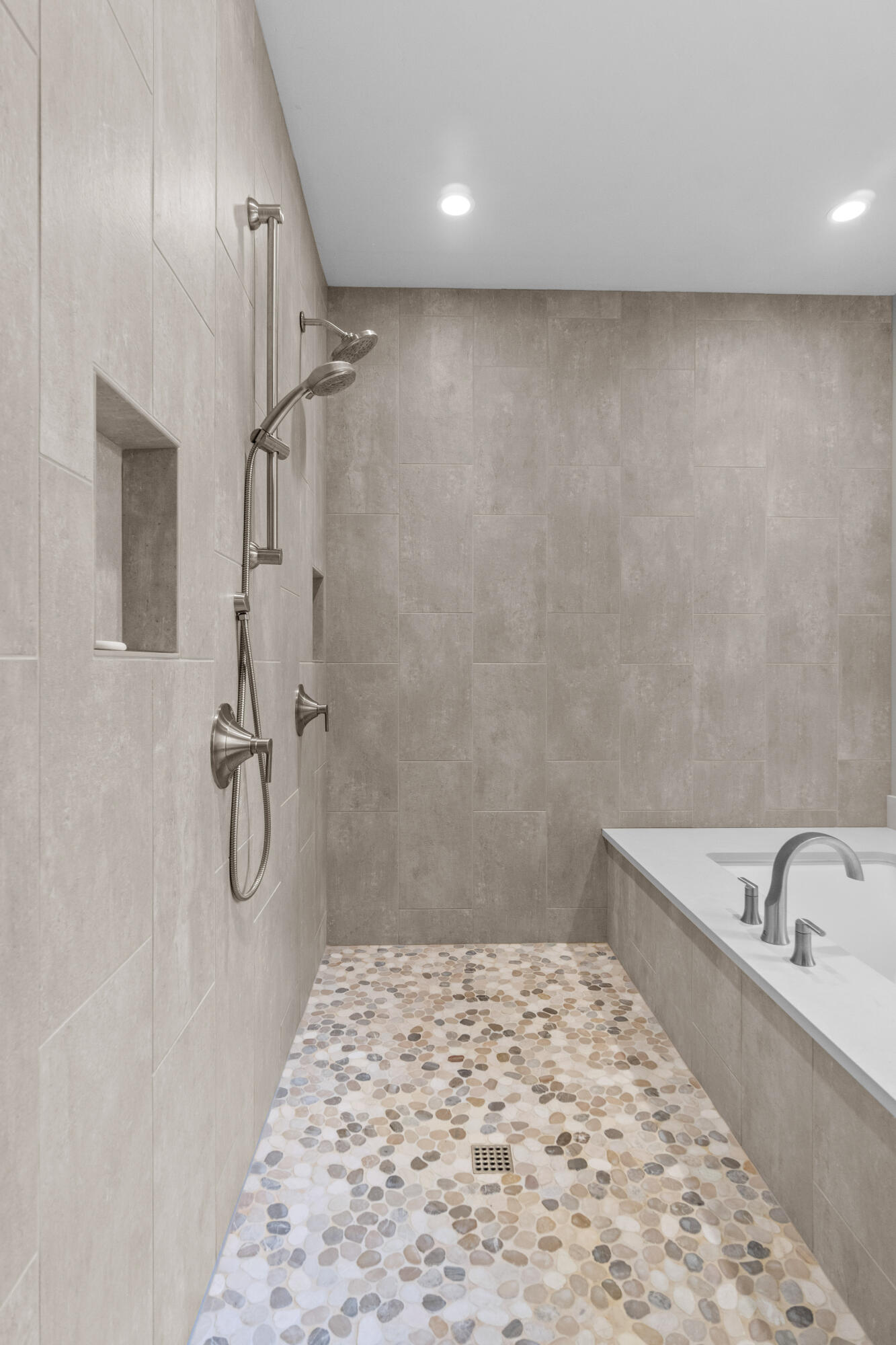 Fall River Estate - Residential