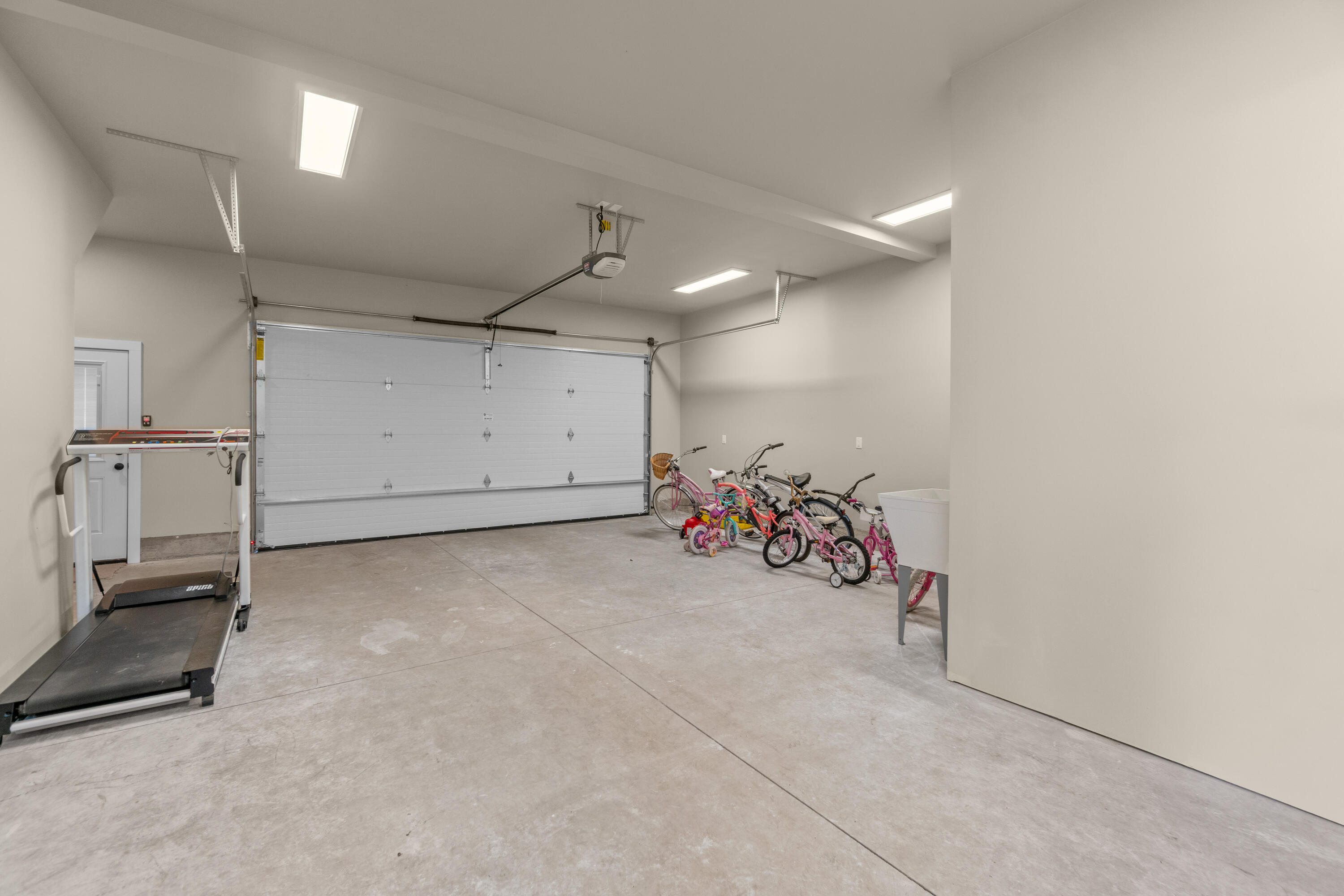 Fall River Estate - Residential