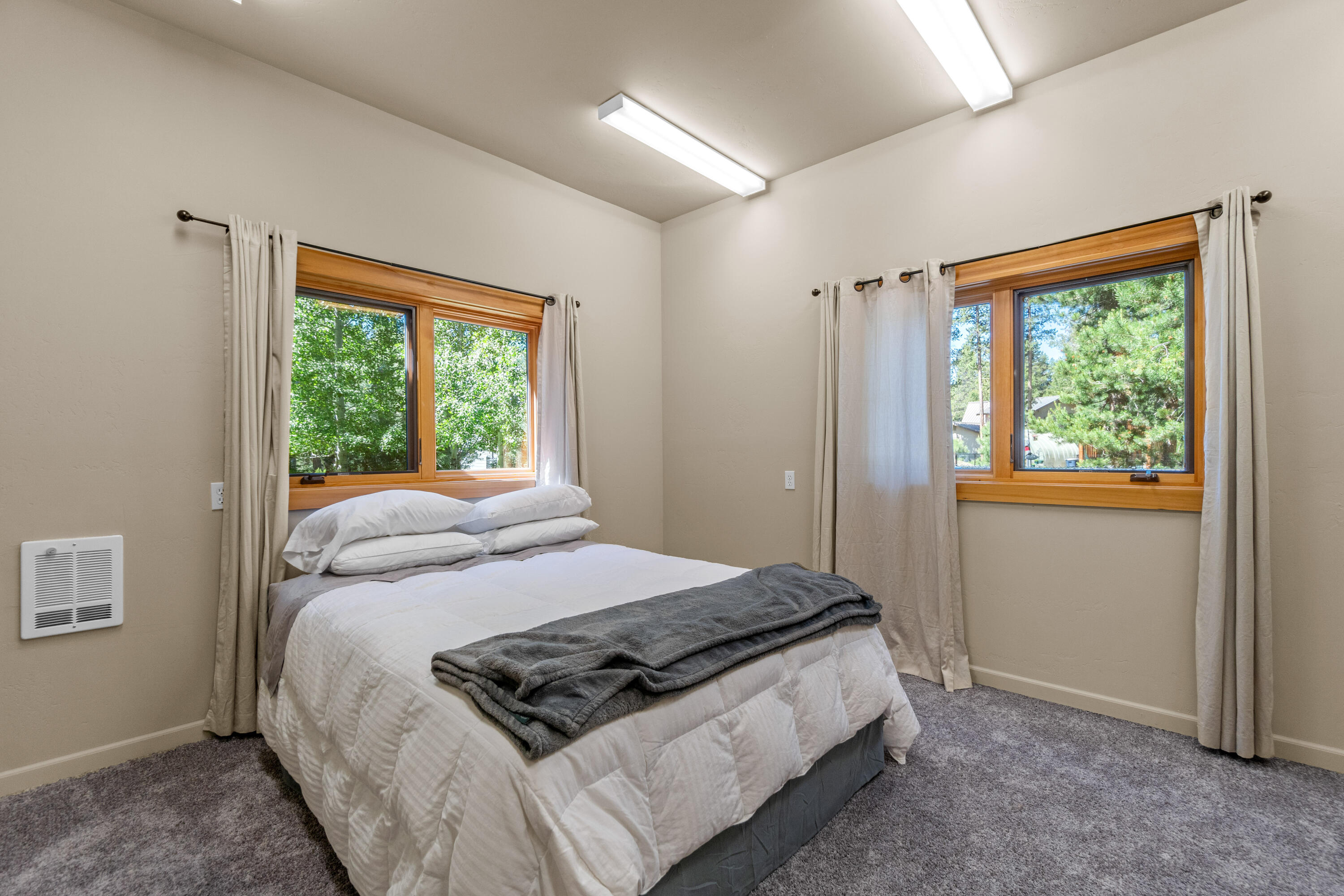 Fall River Estate - Residential