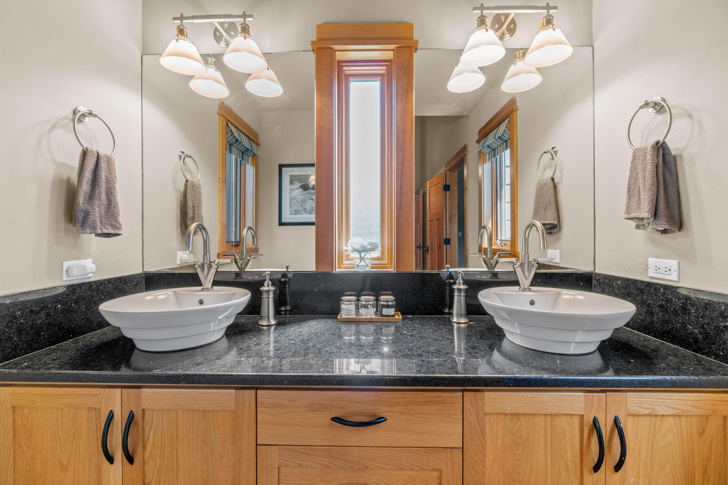 Fall River Estate - Residential