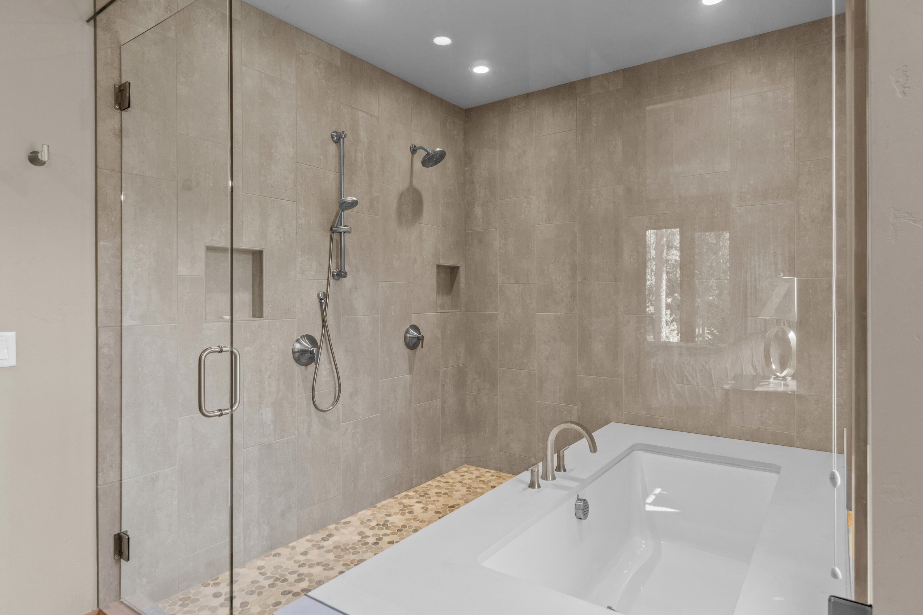 Fall River Estate - Residential