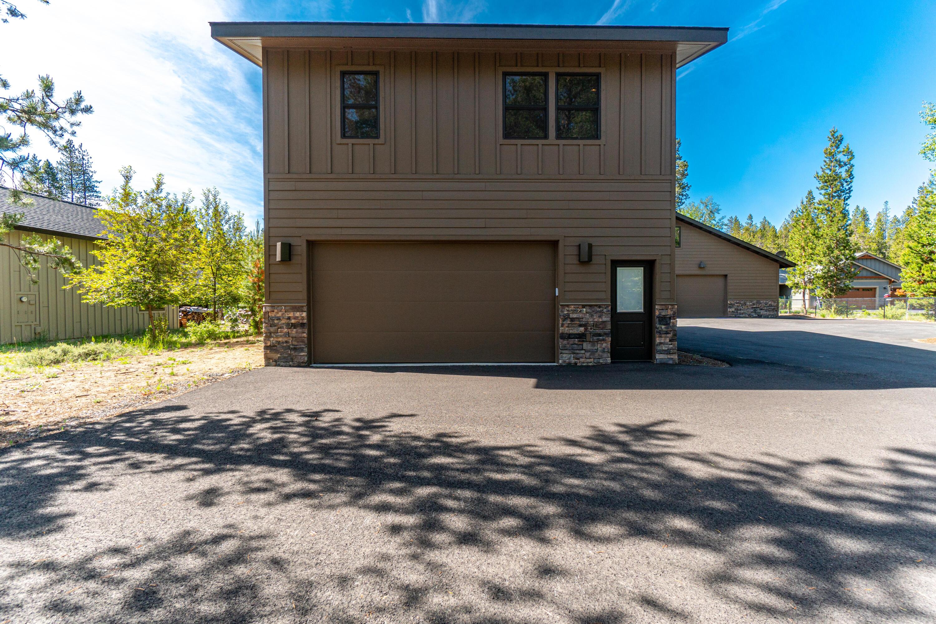 Fall River Estate - Residential