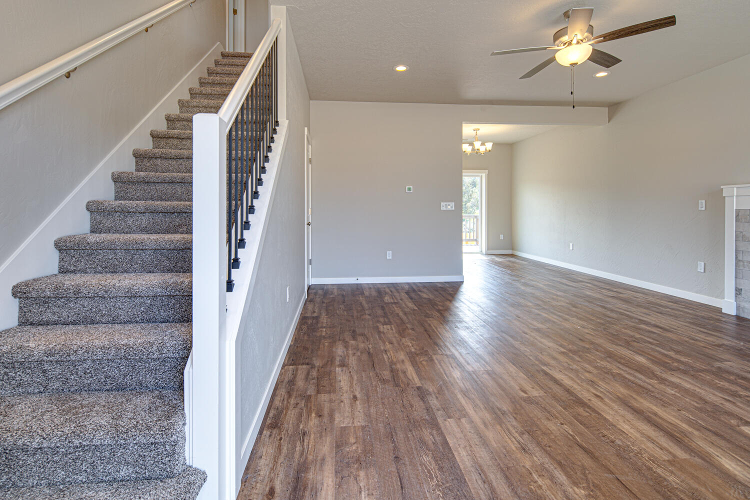 Stoneridge Terrace - Residential