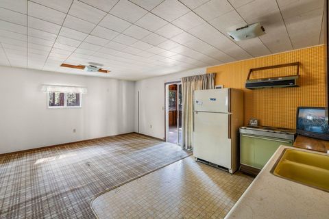 Tiny photo for 52160 Ponderosa Way, La Pine, OR 97739 (MLS # 220199326)