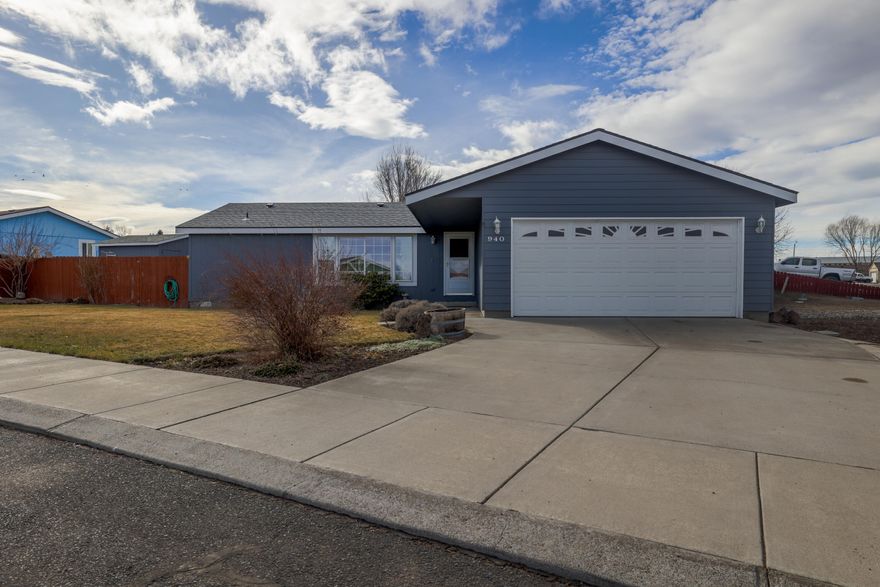 This very well maintained home sits on spacious .19 acre corner lot in a very quiet neighborhood. Relax in the evenings under the covered patio overlooking the nicely landscaped and private yard. There's plenty of room for your RV or toys on the side of the home. Nearby lakes, rivers and hikes provide plenty of opportunities to enjoy the outdoors. Layout is well thought out with separation between guest rooms and the primary en suite. The seller is relocating to be closer to family and has priced this home fairly for a quick and clean sale. Call now to find out all of the upgrades that have been done to make your move easy so all you'll need to do is unpack and decorate!