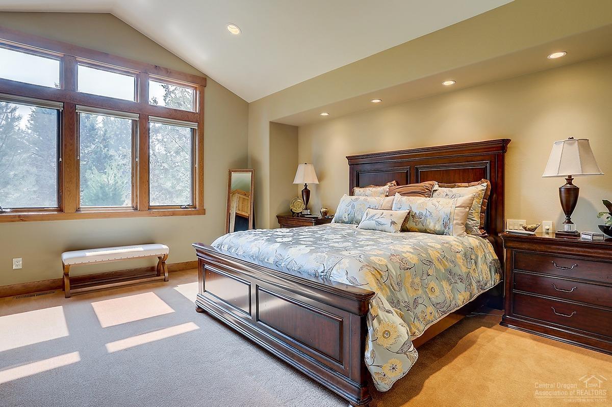 Broken Top - Residential