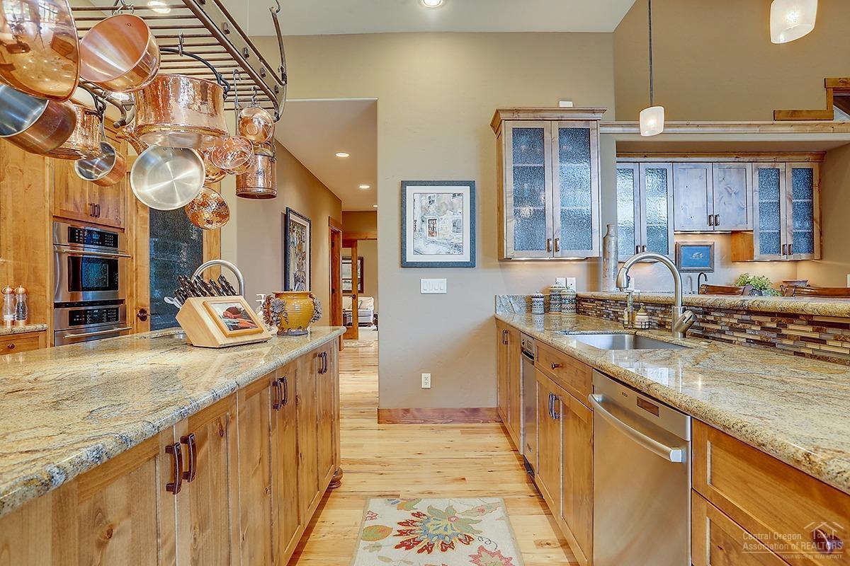 Broken Top - Residential