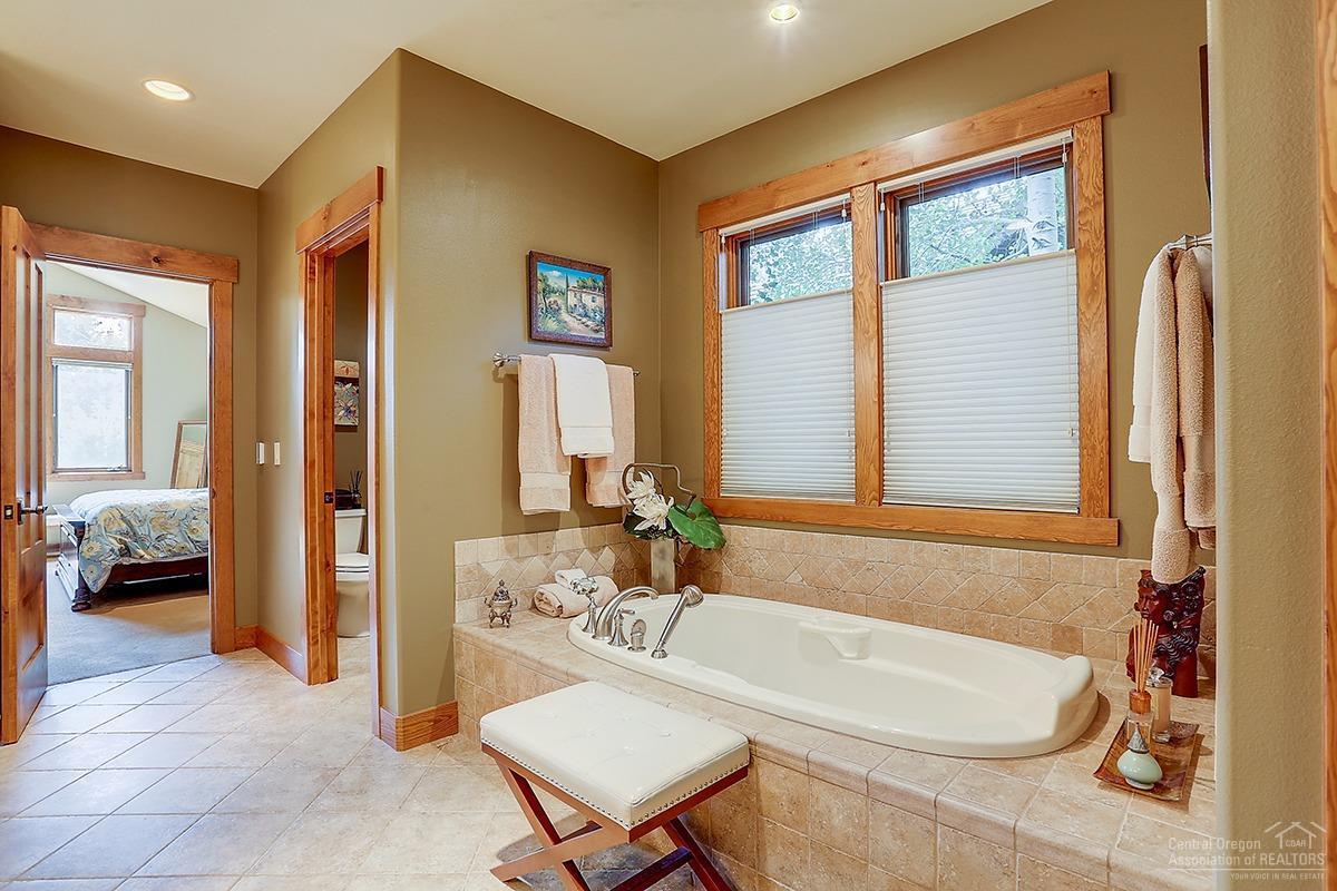 Broken Top - Residential