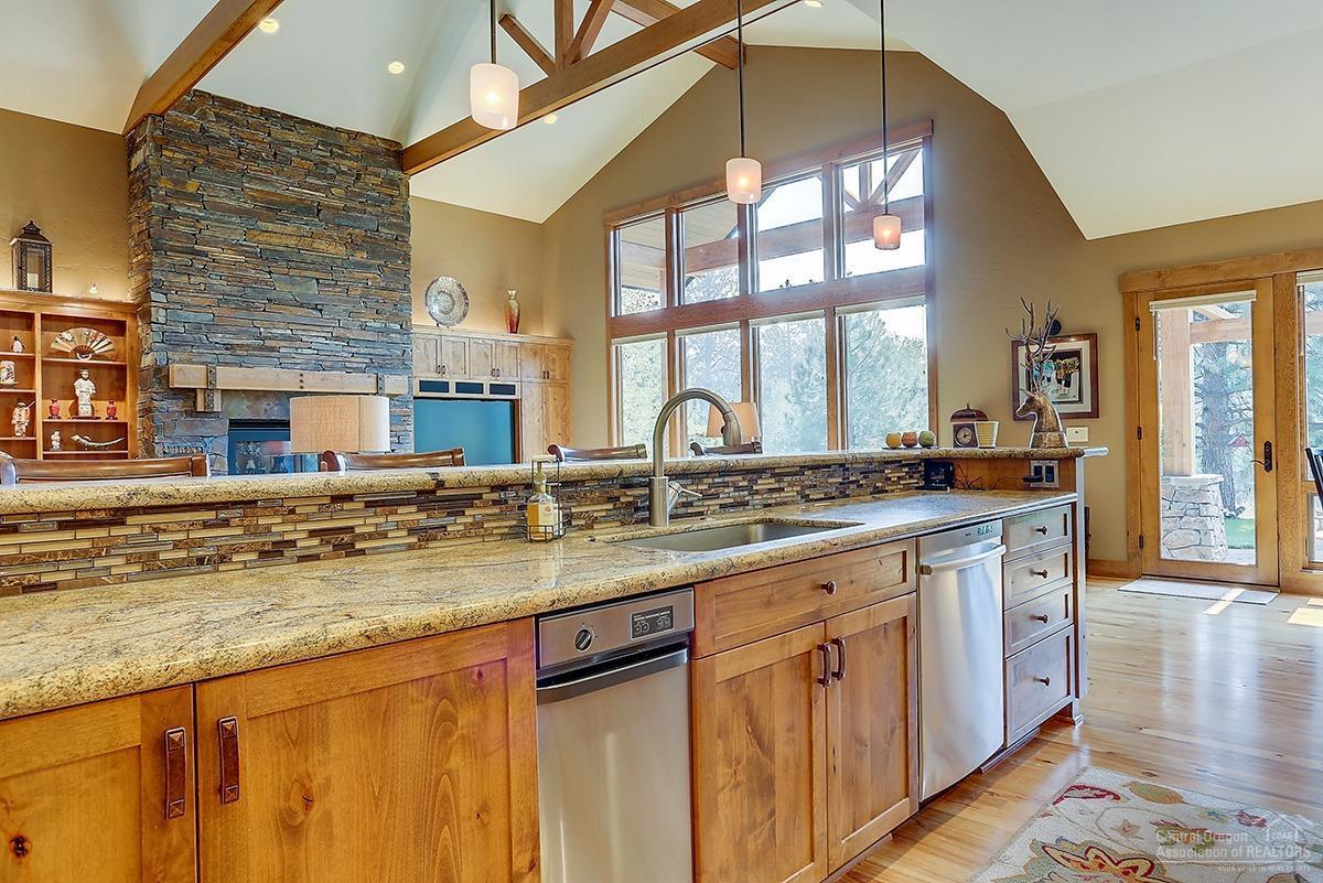 Broken Top - Residential