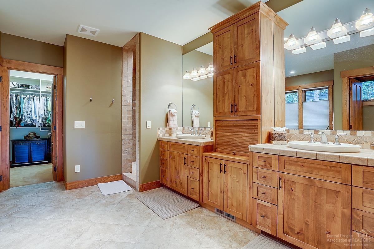 Broken Top - Residential