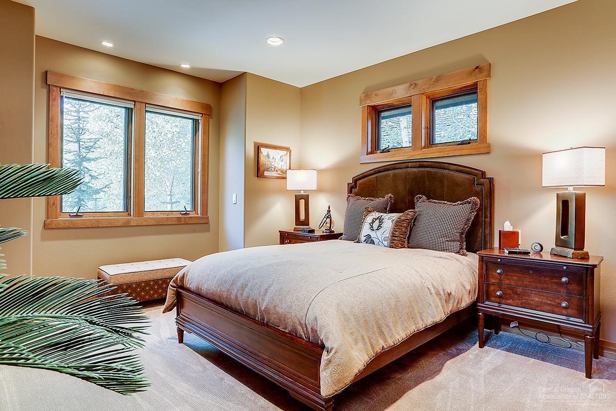 Broken Top - Residential