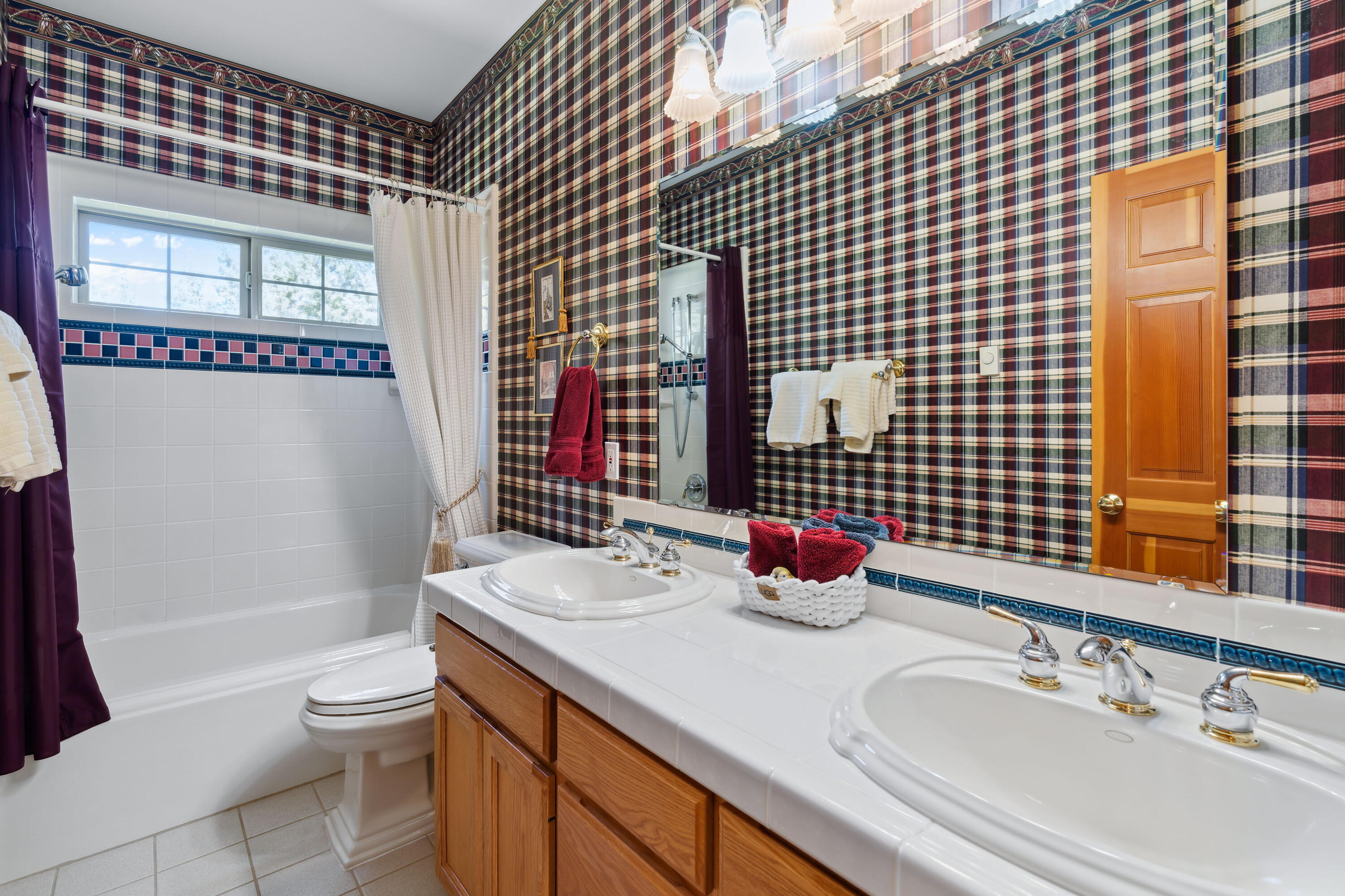 Lovestone Acres - Residential