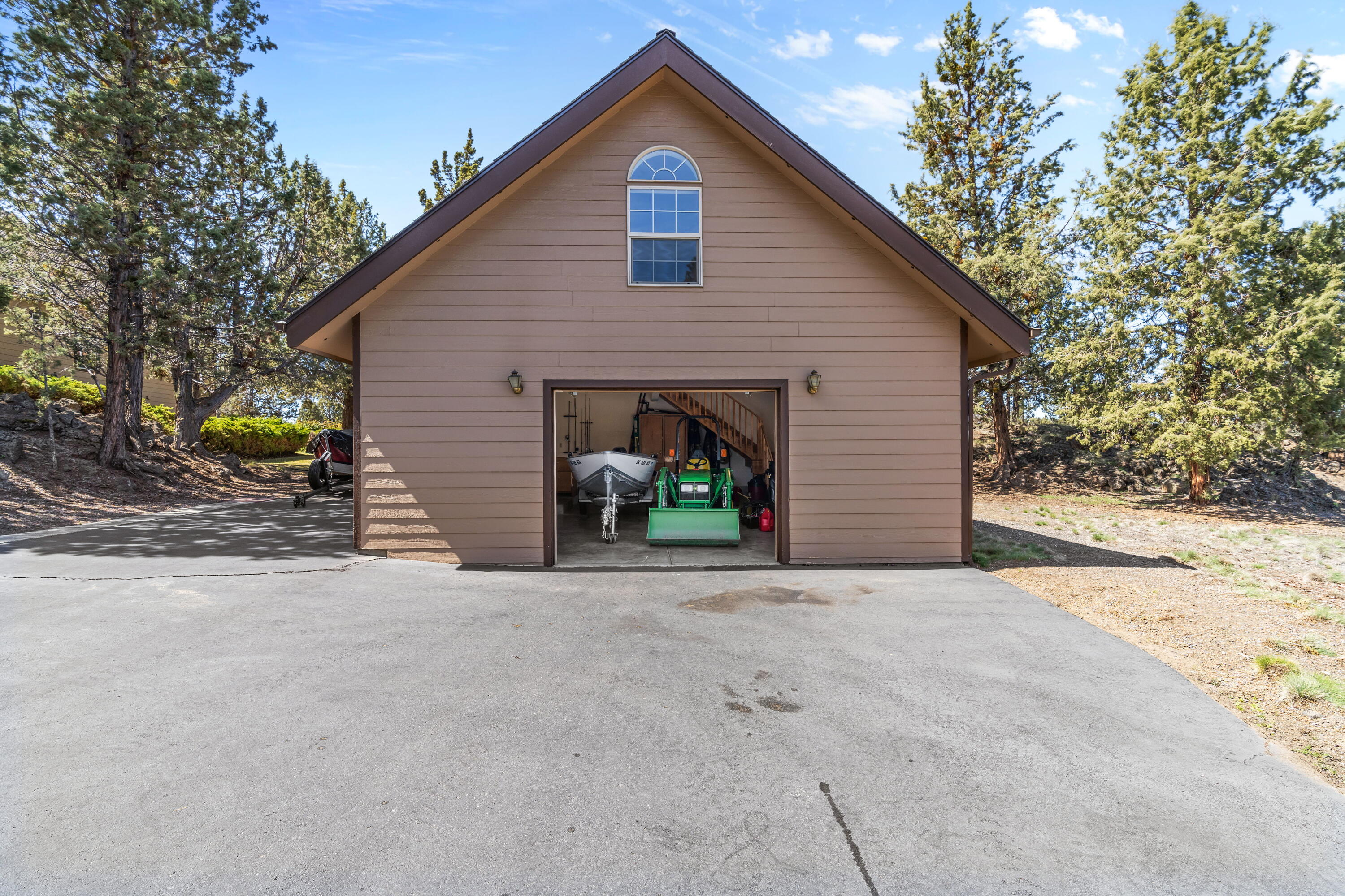 Lovestone Acres - Residential