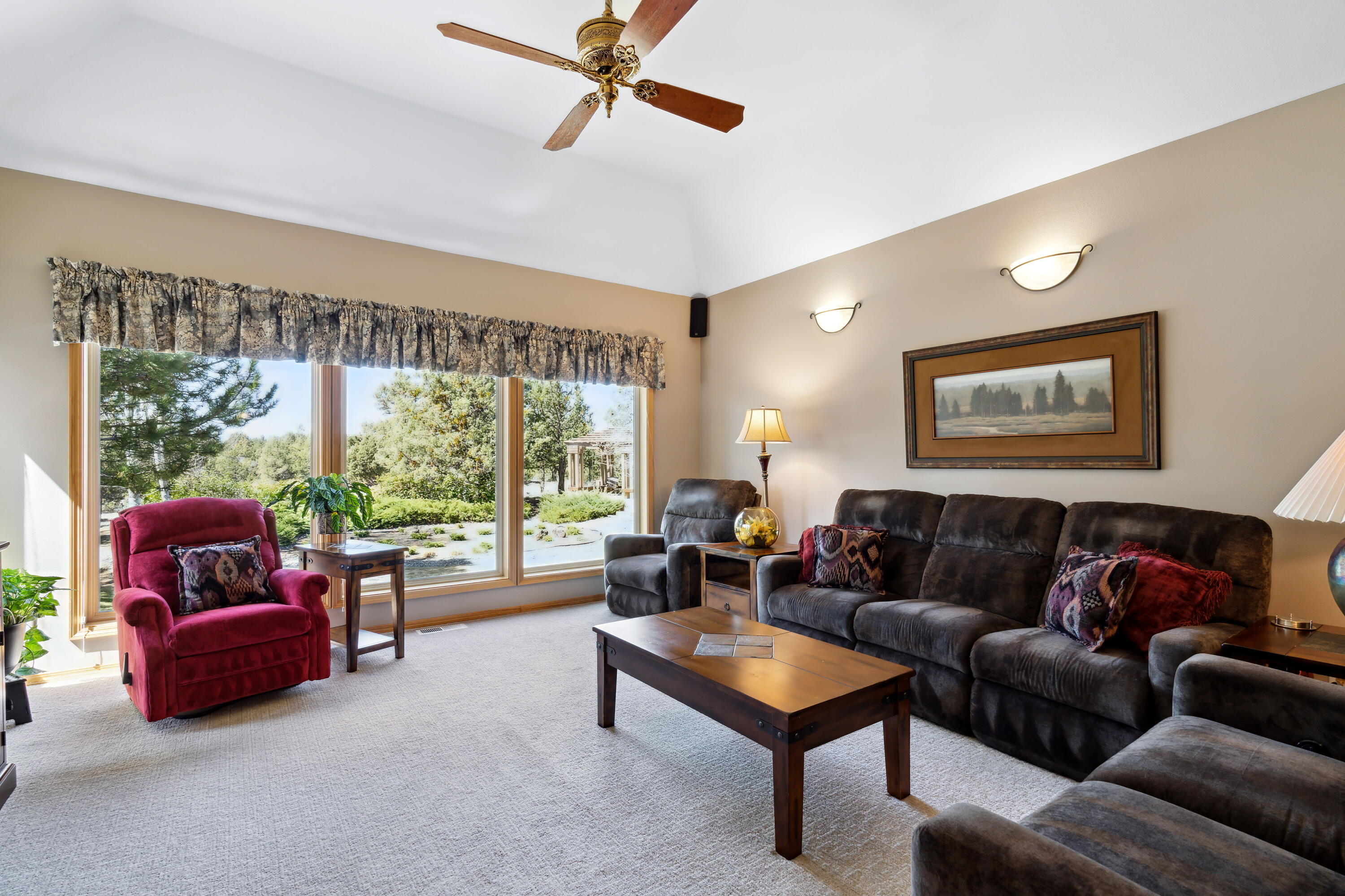 Lovestone Acres - Residential