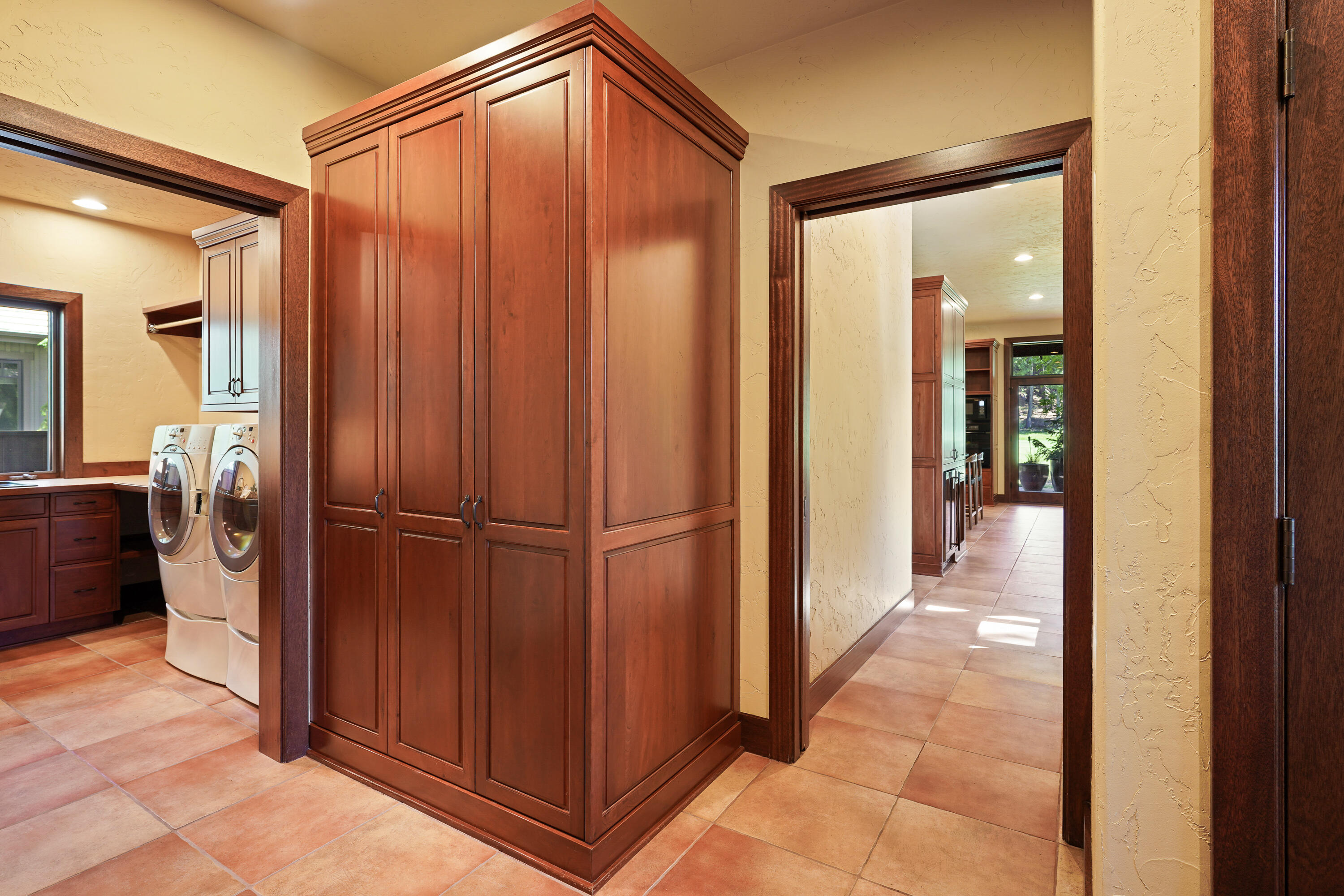 Broken Top - Residential