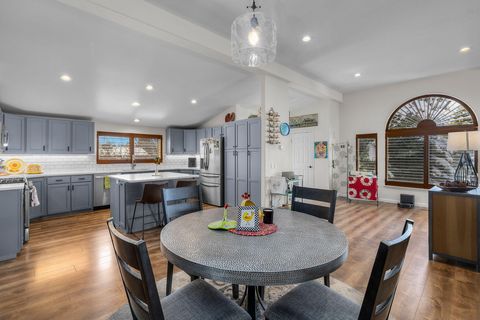 2432 NE Crocus Way Bend OR 97701