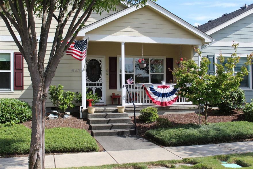 Don't miss out on this well maintained town home in the Twin Creeks development. This single level home is within walking distance to several parks, and downtown Central Point. Don't hesitate to take a personal tour.