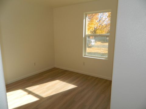 Tiny photo for 5589 Kellal Lane, Klamath Falls, OR 97603 (MLS # 220211261)