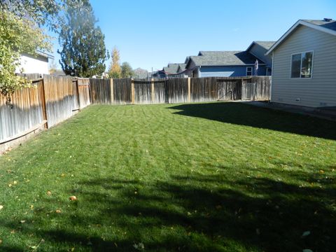 Tiny photo for 5589 Kellal Lane, Klamath Falls, OR 97603 (MLS # 220211261)