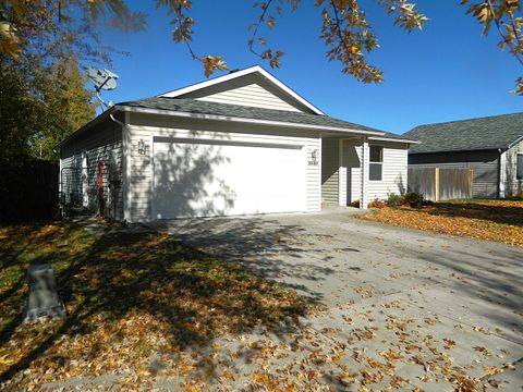Tiny photo for 5589 Kellal Lane, Klamath Falls, OR 97603 (MLS # 220211261)
