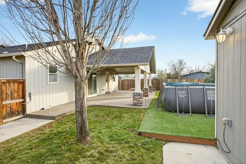 Tiny photo for 7793 Fallbrook Lane, White City, OR 97503 (MLS # 220212606)