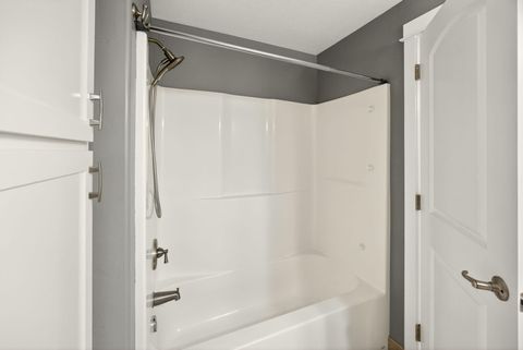 Tiny photo for 7793 Fallbrook Lane, White City, OR 97503 (MLS # 220212606)