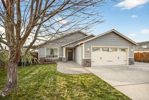 Tiny photo for 7793 Fallbrook Lane, White City, OR 97503 (MLS # 220212606)