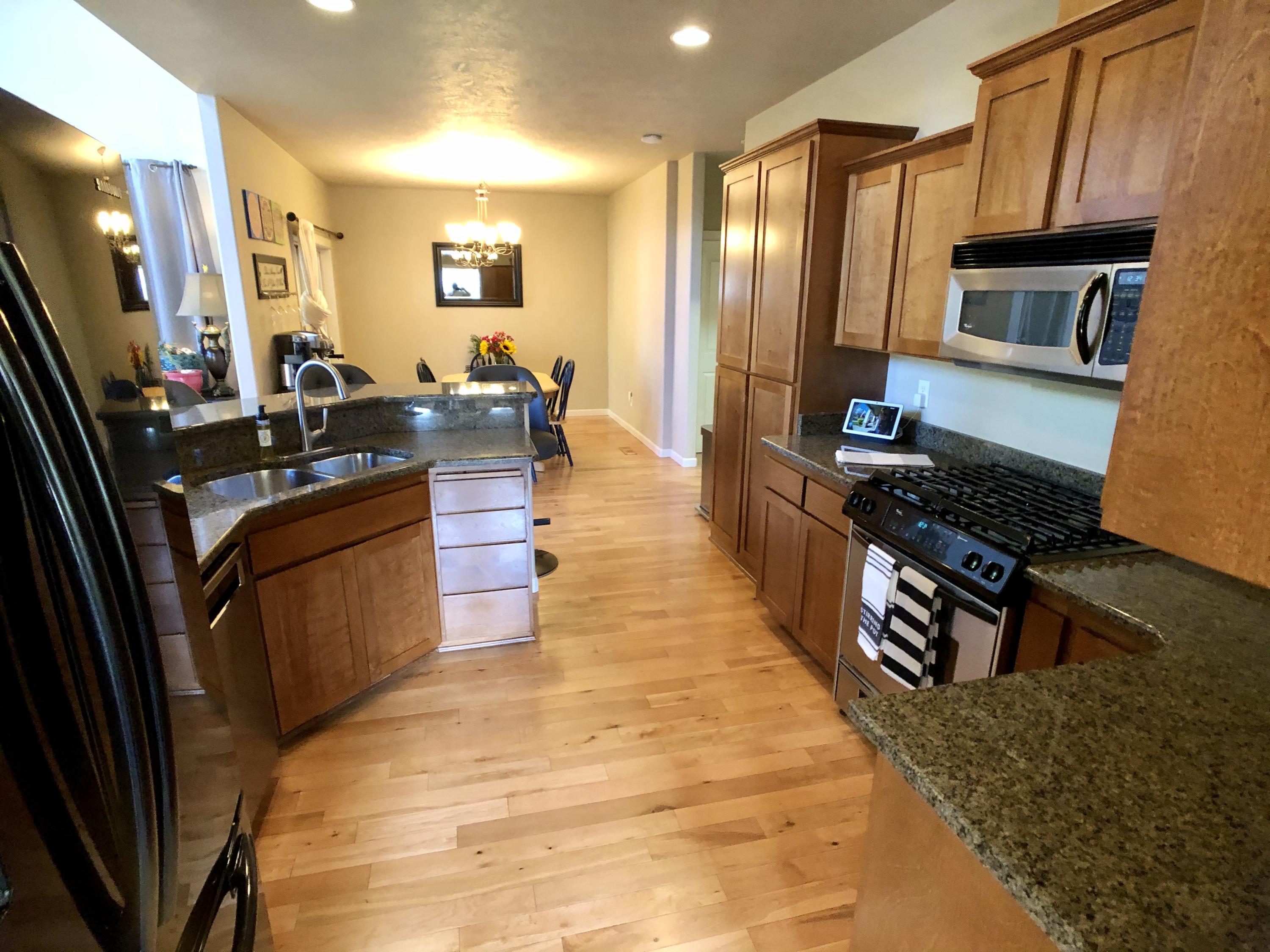 Kamerin Springs - Residential