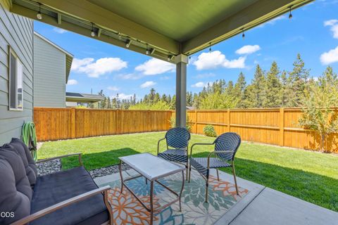 Tiny photo for 16504 Pine Creek Drive, La Pine, OR 97739 (MLS # 220222676)