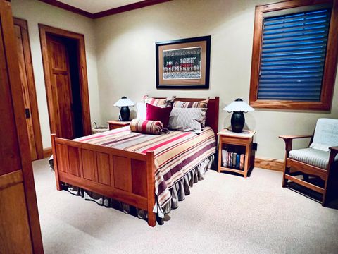 Tiny photo for 65925 Pronghorn Estates Drive, Bend, OR 97701 (MLS # 220212239)