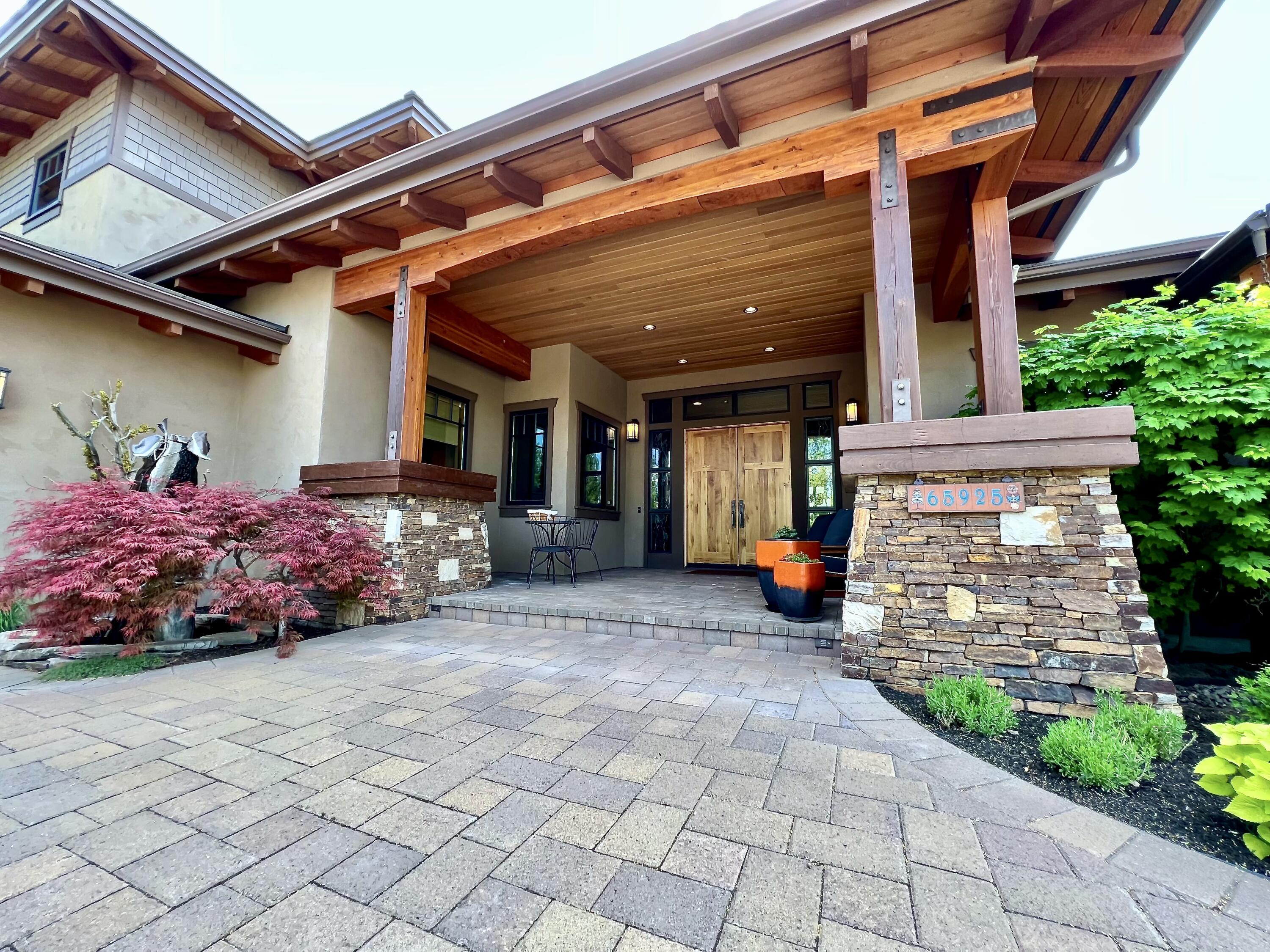 65925 Pronghorn Estates Drive