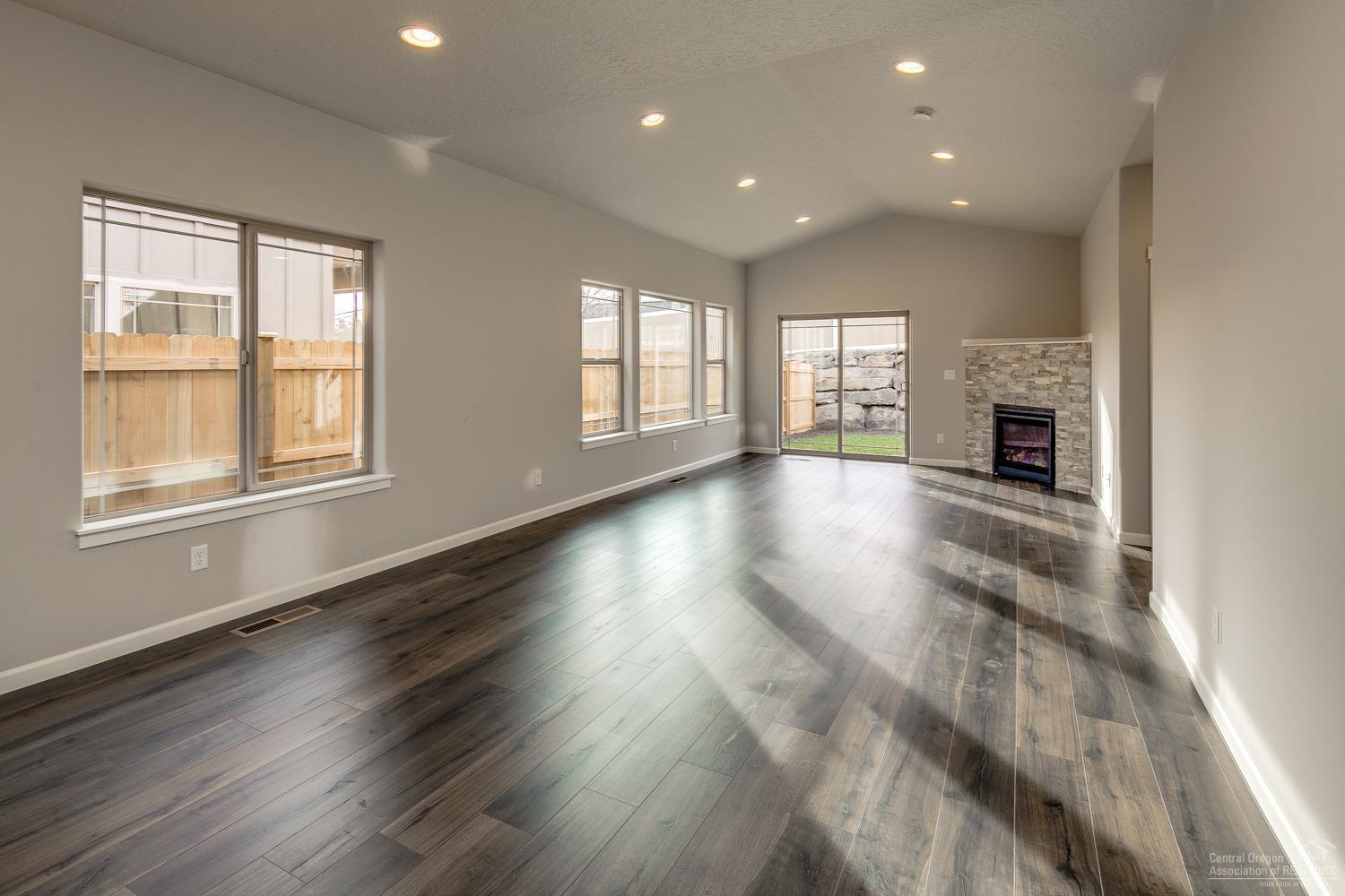 Fieldstone Crossing - Residential