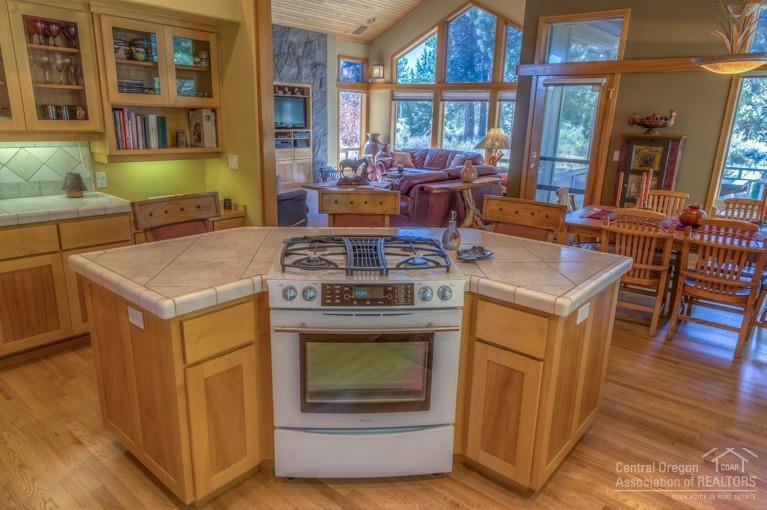 Broken Top - Residential