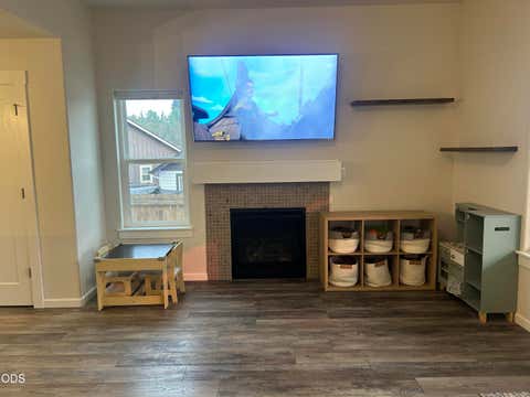 Tiny photo for 1335 NE Pippen Lane, Prineville, OR 97754 (MLS # 220226548)