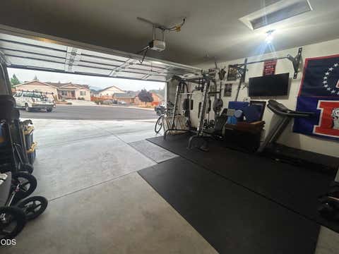 Tiny photo for 1335 NE Pippen Lane, Prineville, OR 97754 (MLS # 220226548)