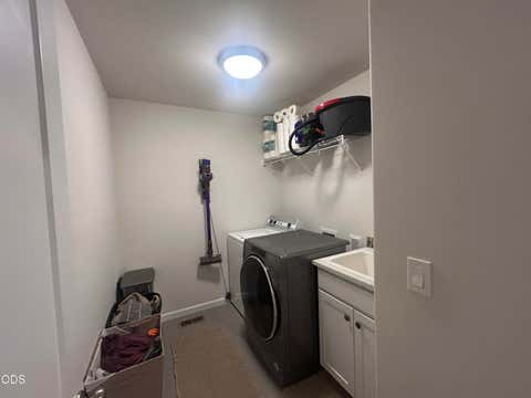 Tiny photo for 1335 NE Pippen Lane, Prineville, OR 97754 (MLS # 220226548)