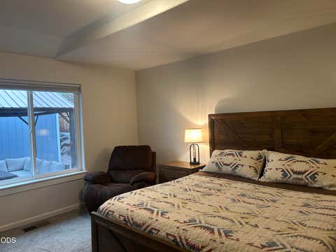 Tiny photo for 1335 NE Pippen Lane, Prineville, OR 97754 (MLS # 220226548)