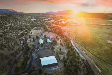 2300 S Main Street Prineville OR 97754